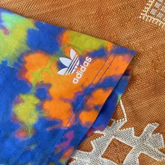 Adidas Originals Tie-Dye Trefoil Logo T-Shirt – Rainbow Spiral, Size 2XL - Picture 4 of 5